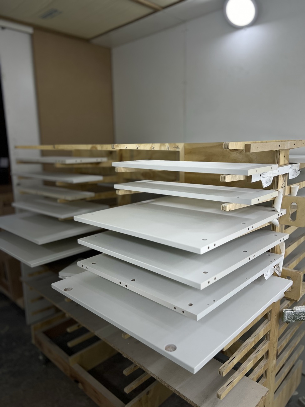Racks de secado diseñados por nosotros y cortados en nuestro propio CNC